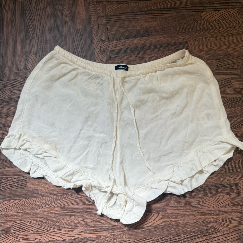 Chic High Waist Cream Ruffle Shorts